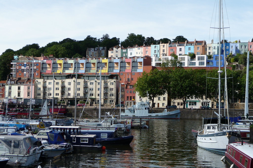 Bristol is developing new housing solutions to reimagine better ways of living in the city. Image credit: aaron.bihari/Flickr, licensed under CC BY-SA 2.0.