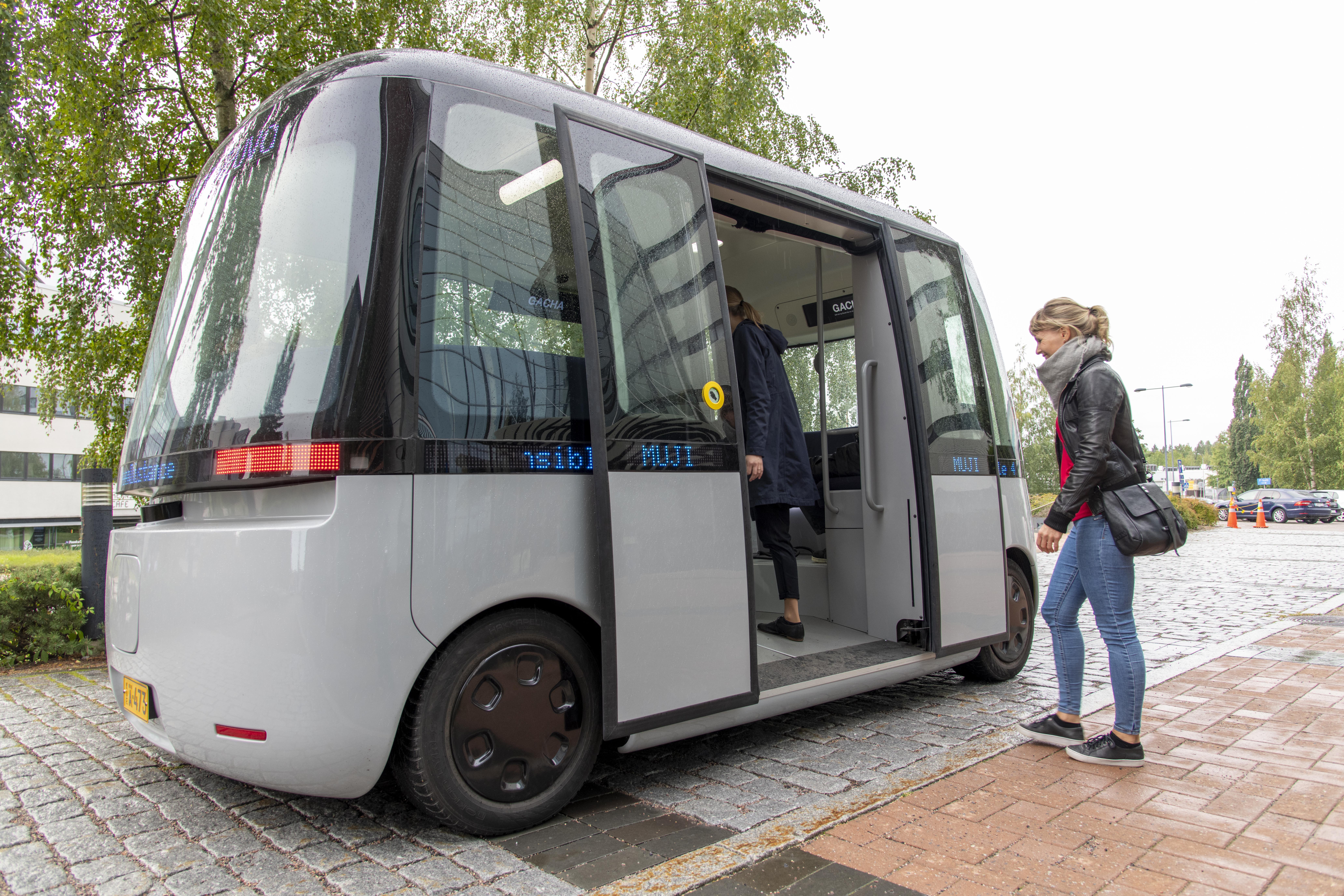 Espoo’s GACHA autonomous bus is being tested with the help of a pilot 5G network. Image credit – Janne Ketola